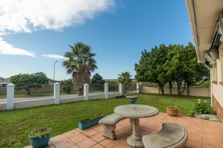 4 Bedroom Property for Sale in Fernglen Eastern Cape